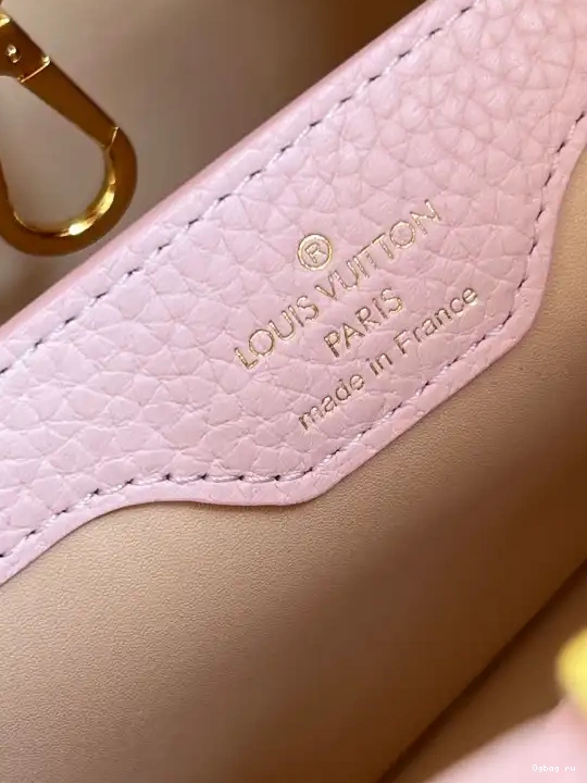 CAPUCINES BB VUITTON LOUIS 0327